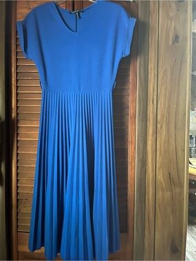 Vivid Blue Pleated Midi Dress with V-Neck